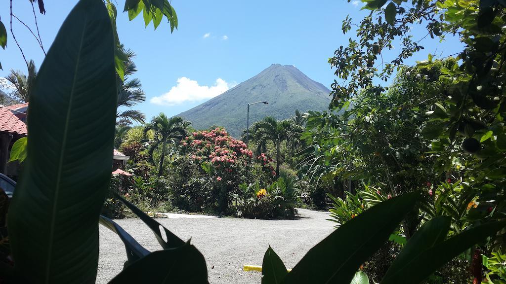 Hotel Roca Negra Del Arenal La Fortuna Esterno foto