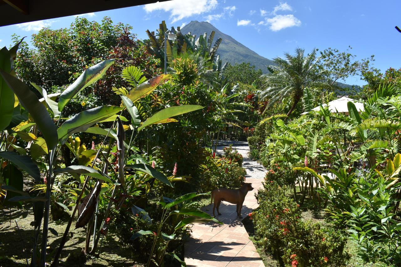 Hotel Roca Negra Del Arenal La Fortuna Esterno foto